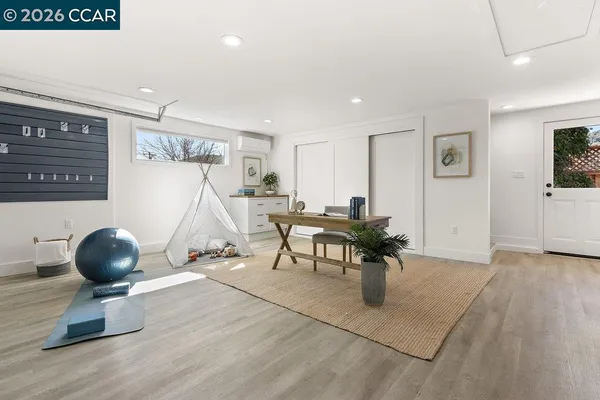 $1,595,000 | 7 Whitehall Drive, Orinda, CA 94563