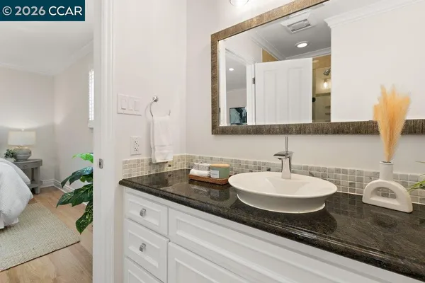 $1,595,000 | 7 Whitehall Drive, Orinda, CA 94563