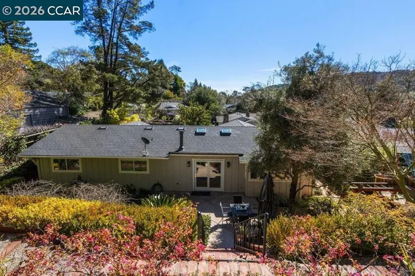 $1,595,000 | 7 Whitehall Drive, Orinda, CA 94563