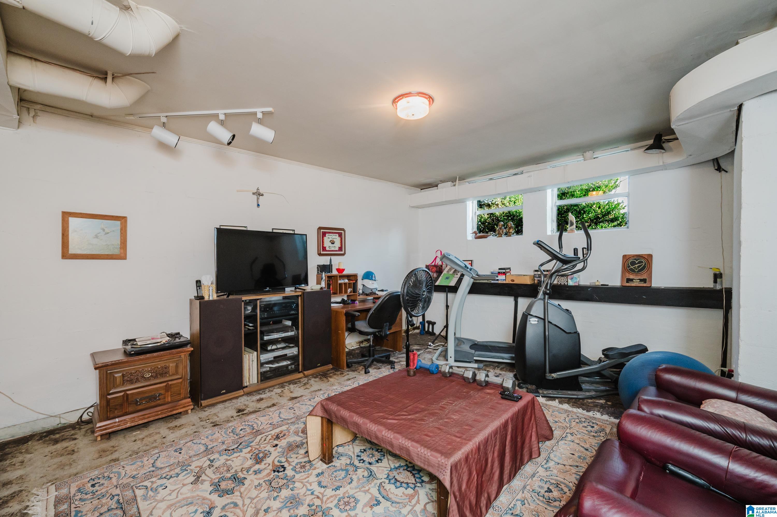 2710 Shades Crest Road Birmingham, AL 35209 - Photo 40 of 60