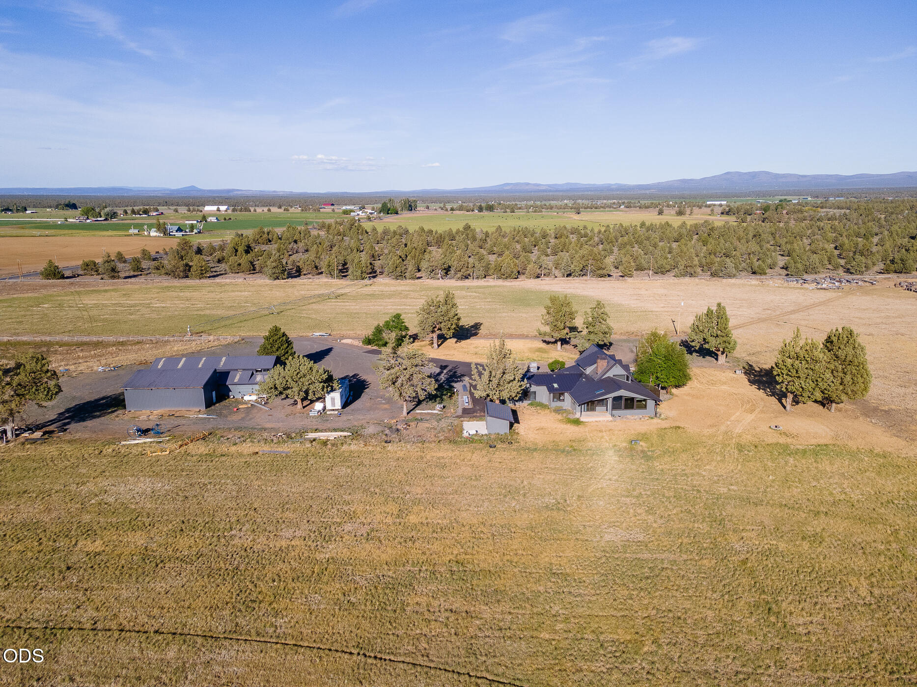 26275 Willard Road Bend, OR 97701 - Photo 60 of 68