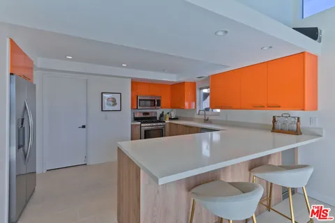 $5,675 | 3545 Ridgeview Circle North, Palm Springs, CA 92264