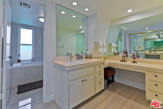 $5,675 | 3545 Ridgeview Circle North, Palm Springs, CA 92264