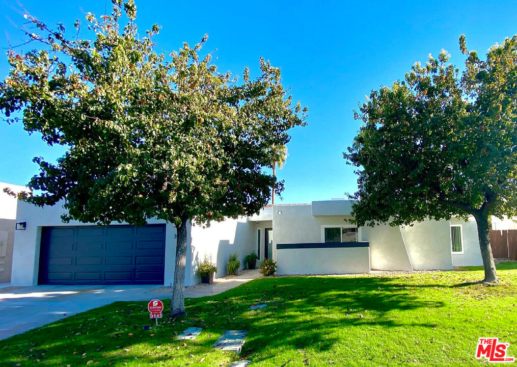 3545 Ridgeview Circle North Palm Springs, CA 92264 - Photo 4 of 22