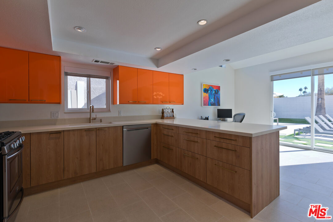 3545 Ridgeview Circle North Palm Springs, CA 92264 - Photo 10 of 22