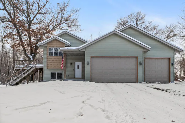 $425,000 | 28468 Century Court Northwest, Isanti, MN 55040