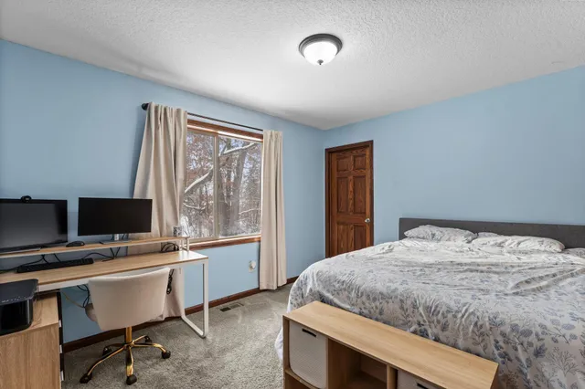 $425,000 | 28468 Century Court Northwest, Isanti, MN 55040