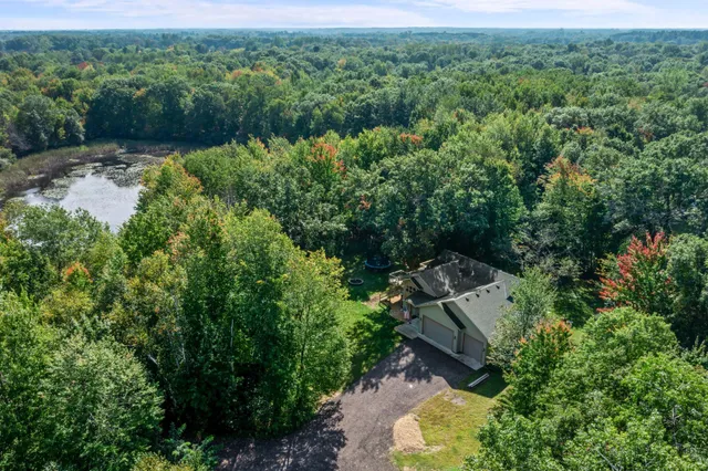 $425,000 | 28468 Century Court Northwest, Isanti, MN 55040