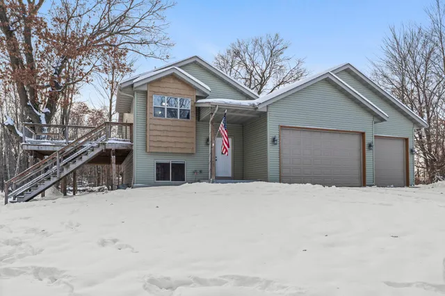 $425,000 | 28468 Century Court Northwest, Isanti, MN 55040