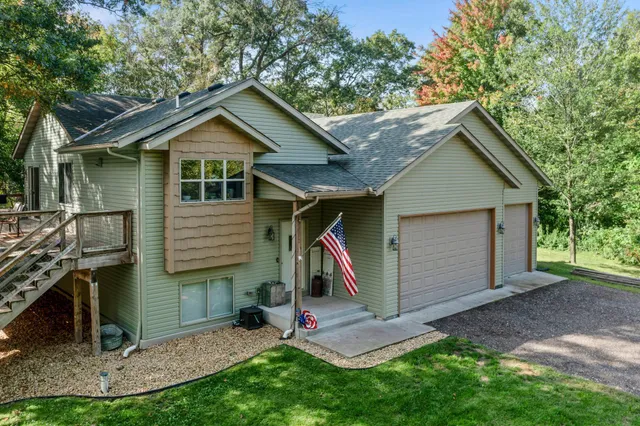 $425,000 | 28468 Century Court Northwest, Isanti, MN 55040