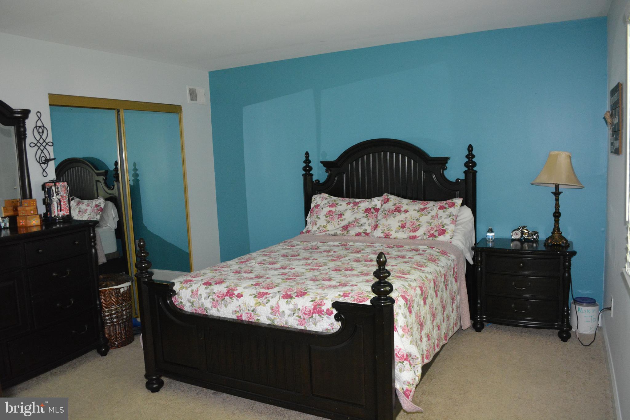 13112 Kurtz Road Woodbridge, VA 22193 - Photo 20 of 36 Gallery Image 20
