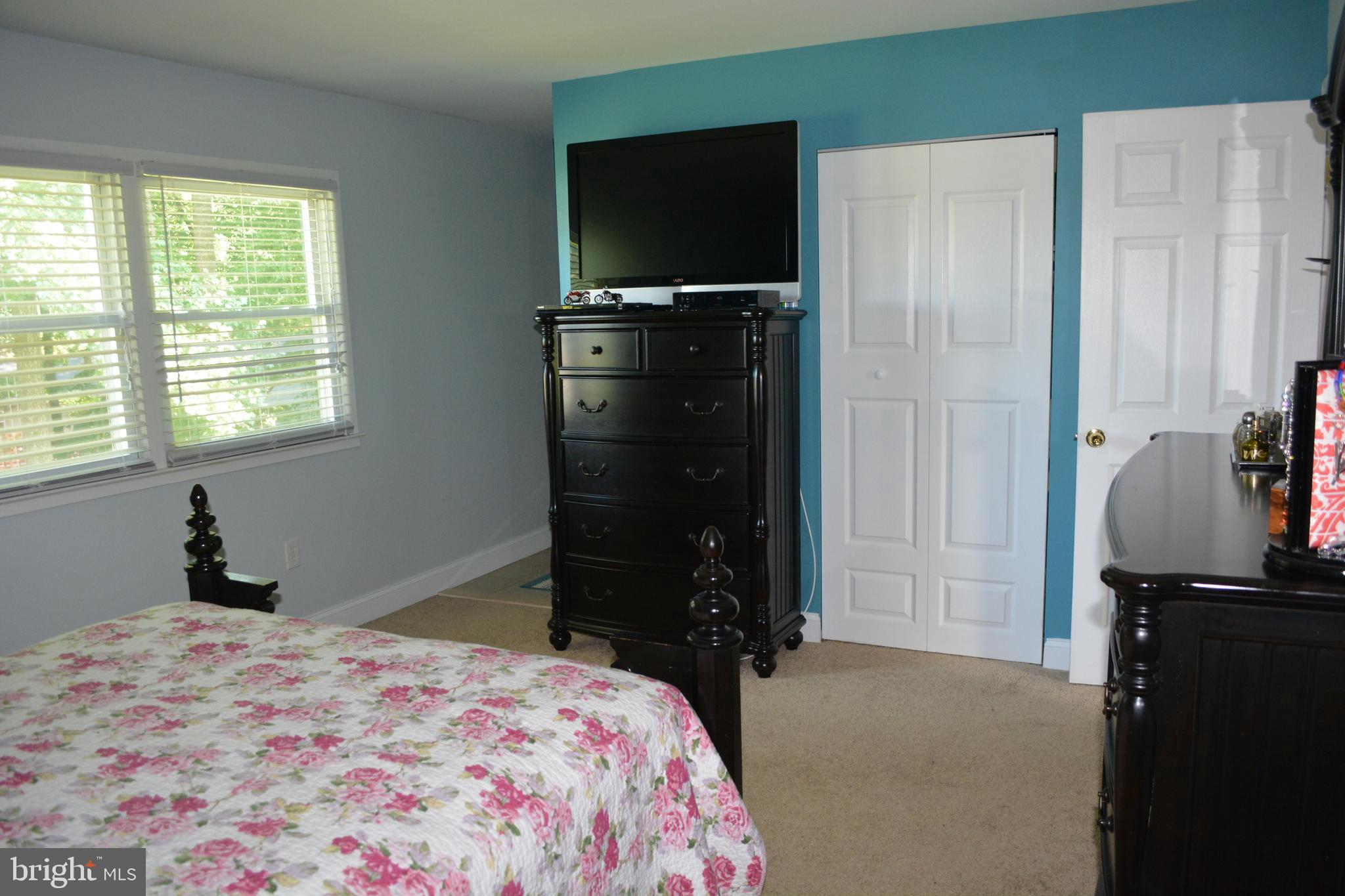 13112 Kurtz Road Woodbridge, VA 22193 - Photo 21 of 36 Gallery Image 21