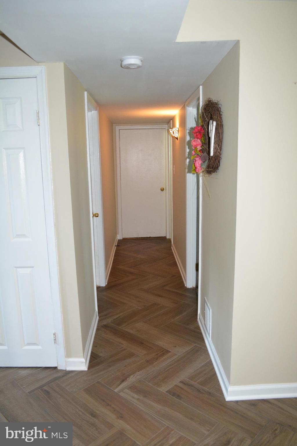 13112 Kurtz Road Woodbridge, VA 22193 - Photo 29 of 36 Gallery Image 29