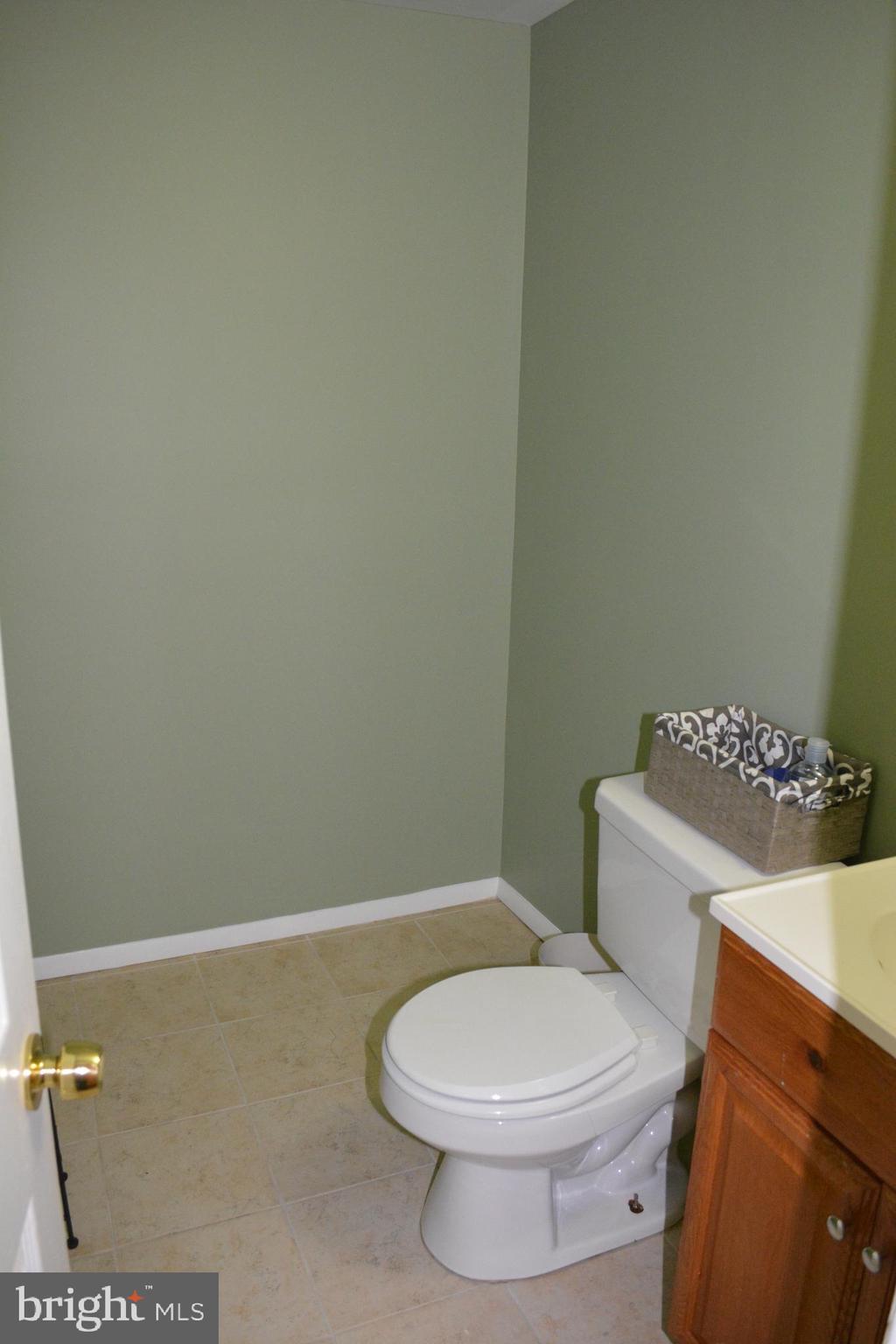 13112 Kurtz Road Woodbridge, VA 22193 - Photo 33 of 36 Gallery Image 33