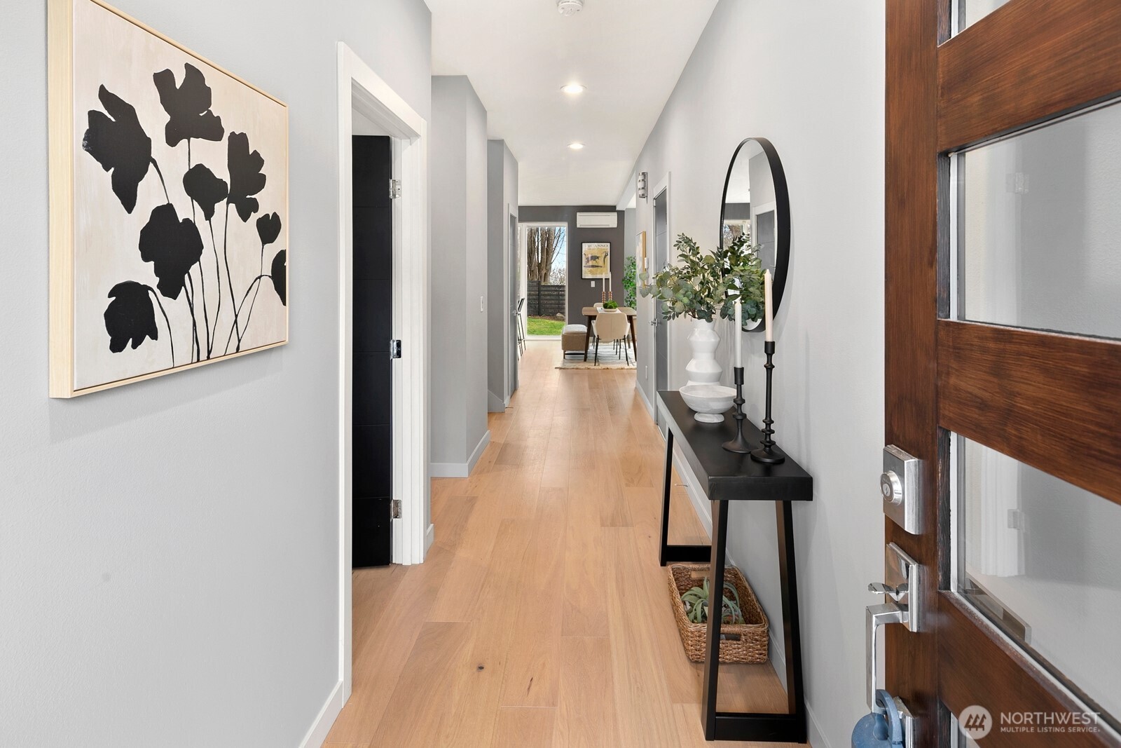 7606 7th Avenue Southwest Seattle, WA 98106 - Photo 2 of 30