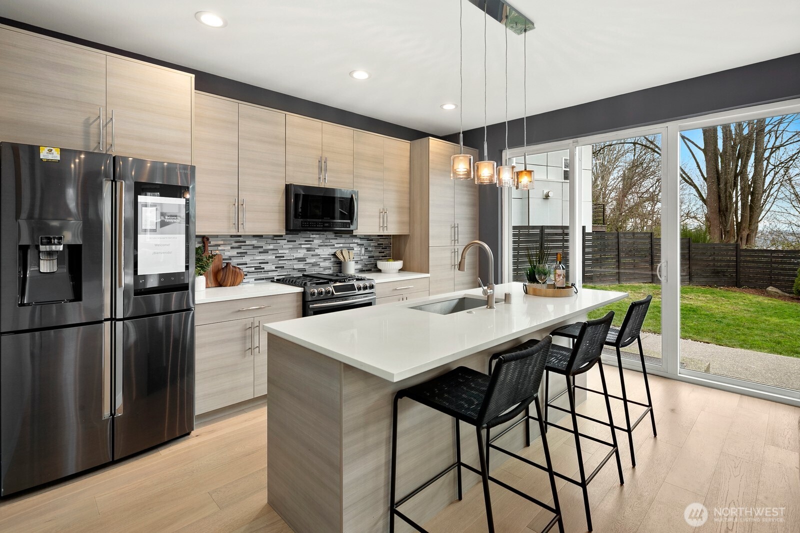 7606 7th Avenue Southwest Seattle, WA 98106 - Photo 7 of 30