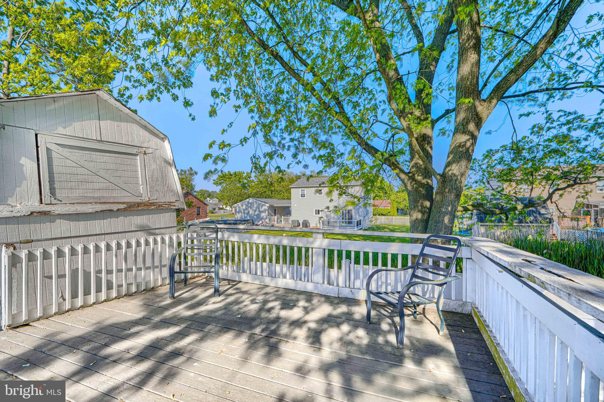 2215 Lodge Farm Road Baltimore, MD 21219 - Photo 34 of 38 Pool deck