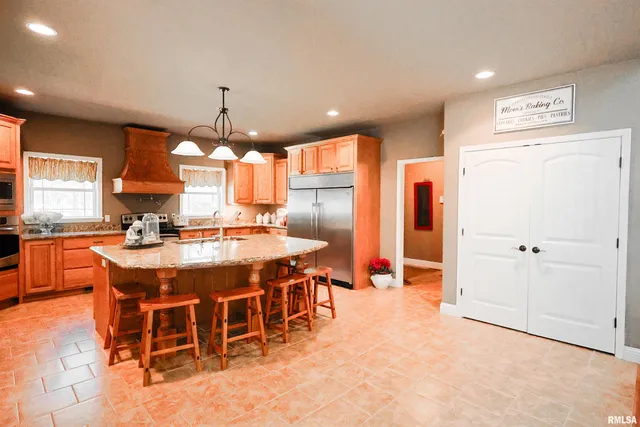 $595,000 | 4331 A County Road 1225 East, Salem, IL 62881