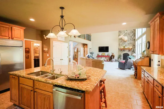 $595,000 | 4331 A County Road 1225 East, Salem, IL 62881