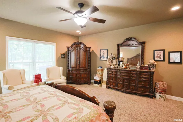 $595,000 | 4331 A County Road 1225 East, Salem, IL 62881