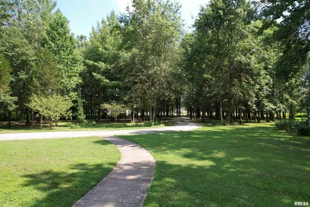 $595,000 | 4331 A County Road 1225 East, Salem, IL 62881