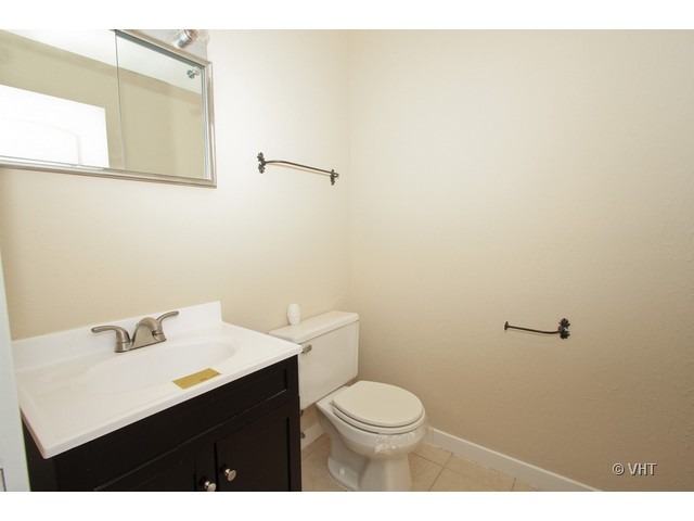2640 North Delany Road, Unit 203 Waukegan, IL 60087 - Photo 10 of 10