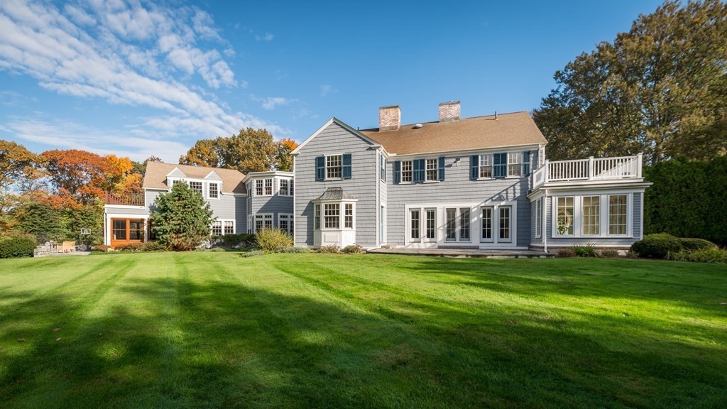 25 Haven Way Beverly, MA 01915 - Photo 3 of 42 a front view of a house with a yard