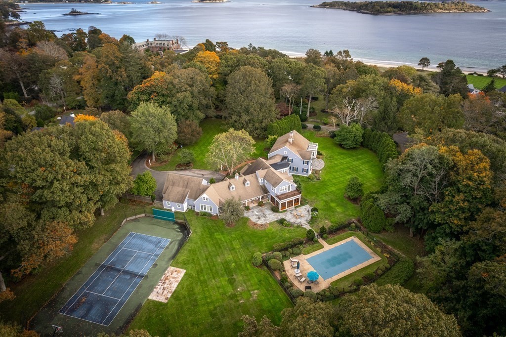 25 Haven Way Beverly, MA 01915 - Photo 4 of 42 an aerial view of a house with a garden
