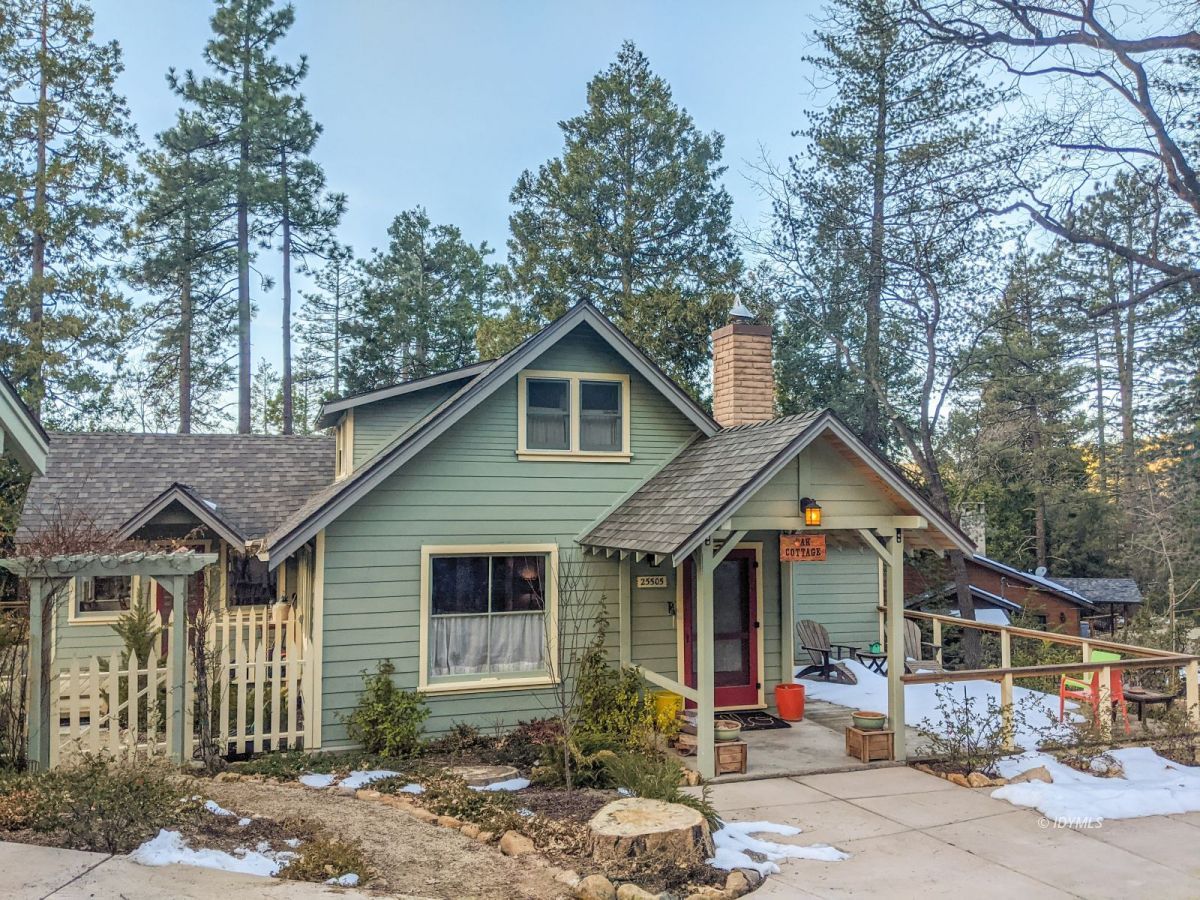 25505 Seneca Road Idyllwild, CA 92549 - Photo 12 of 60 a front view of a house with trees