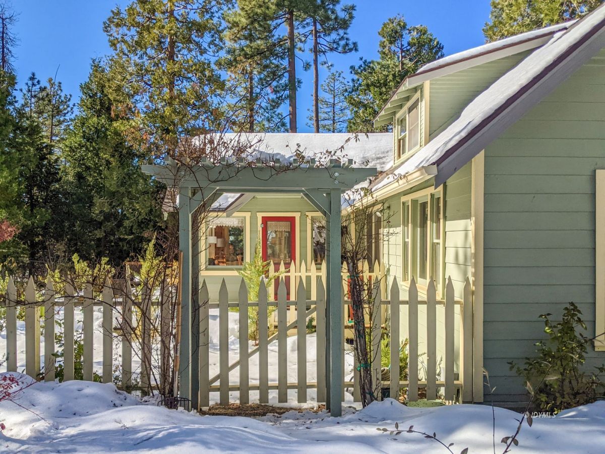 25505 Seneca Road Idyllwild, CA 92549 - Photo 6 of 60 a front view of a house with a yard