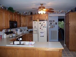 1409 North Woodbury Road Seneca, SC 29672 - Photo 4 of 9 Gallery Image 4