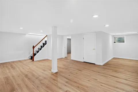 $1,495,000 | 118 Willow Street, Roslyn Heights, NY 11577