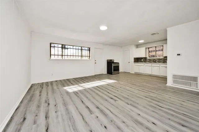 $240,000 | 3727 Prudence Drive, Houston, TX 77045