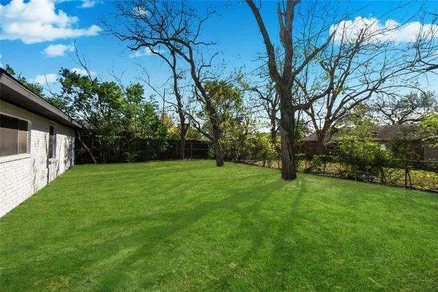 $240,000 | 3727 Prudence Drive, Houston, TX 77045