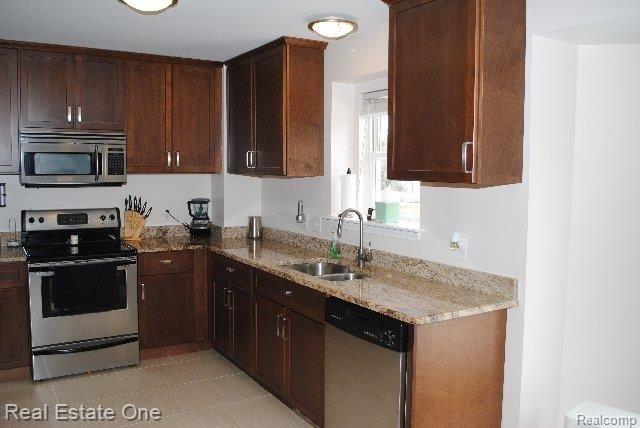 44434 Palmer Road Canton, MI 48188 - Photo 5 of 25 kitchen 1.JPG