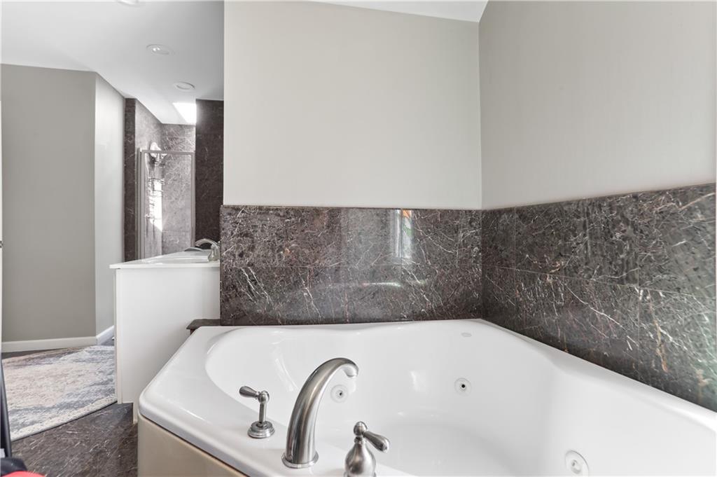 1661 Hudson Road Decatur, GA 30033 - Photo 12 of 17