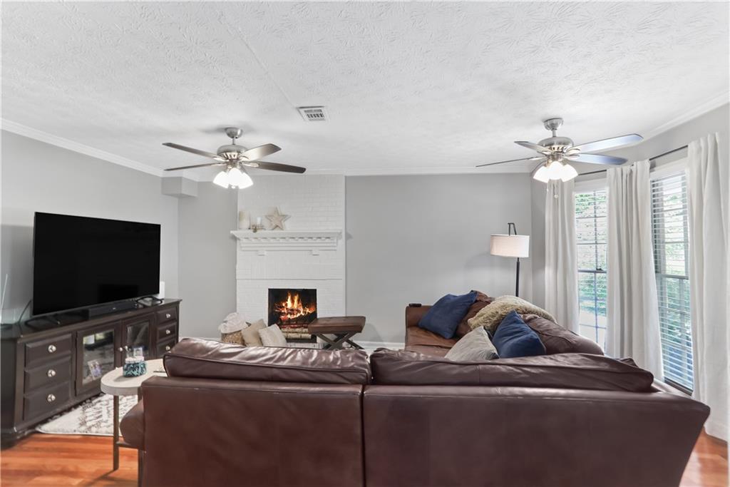1661 Hudson Road Decatur, GA 30033 - Photo 5 of 17
