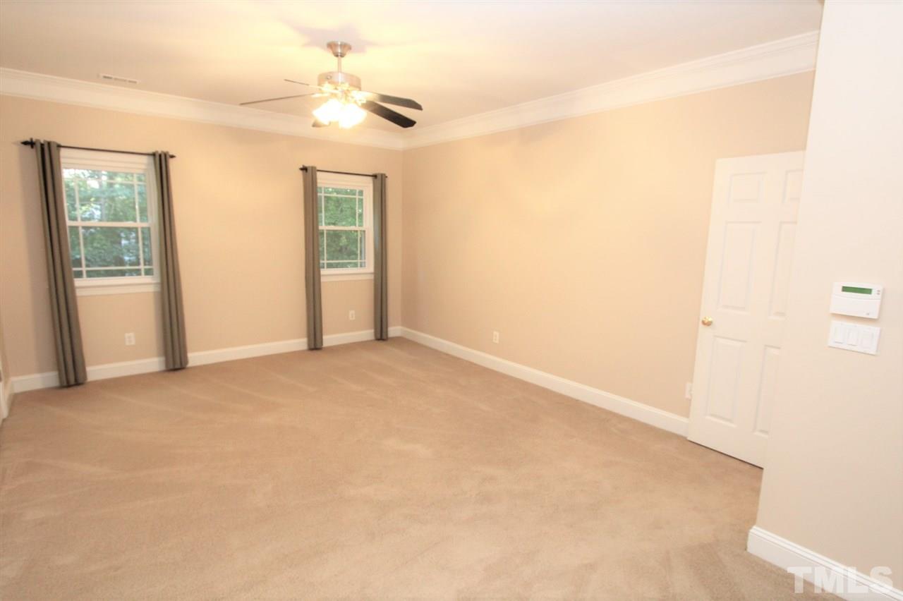 5209 Covington Bend Drive Raleigh, NC 27613 - Photo 12 of 24 Gallery Image 12