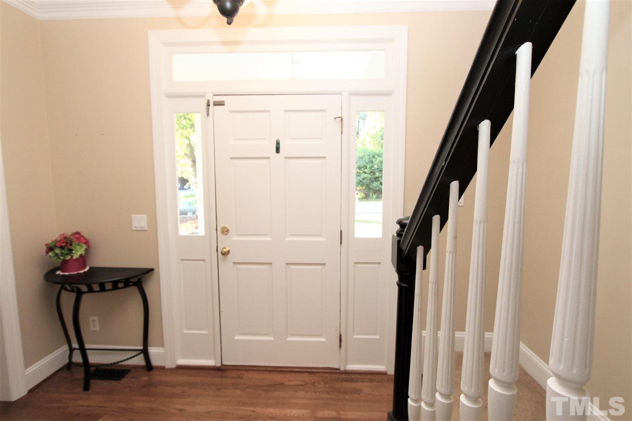 5209 Covington Bend Drive Raleigh, NC 27613 - Photo 3 of 24 Gallery Image 3