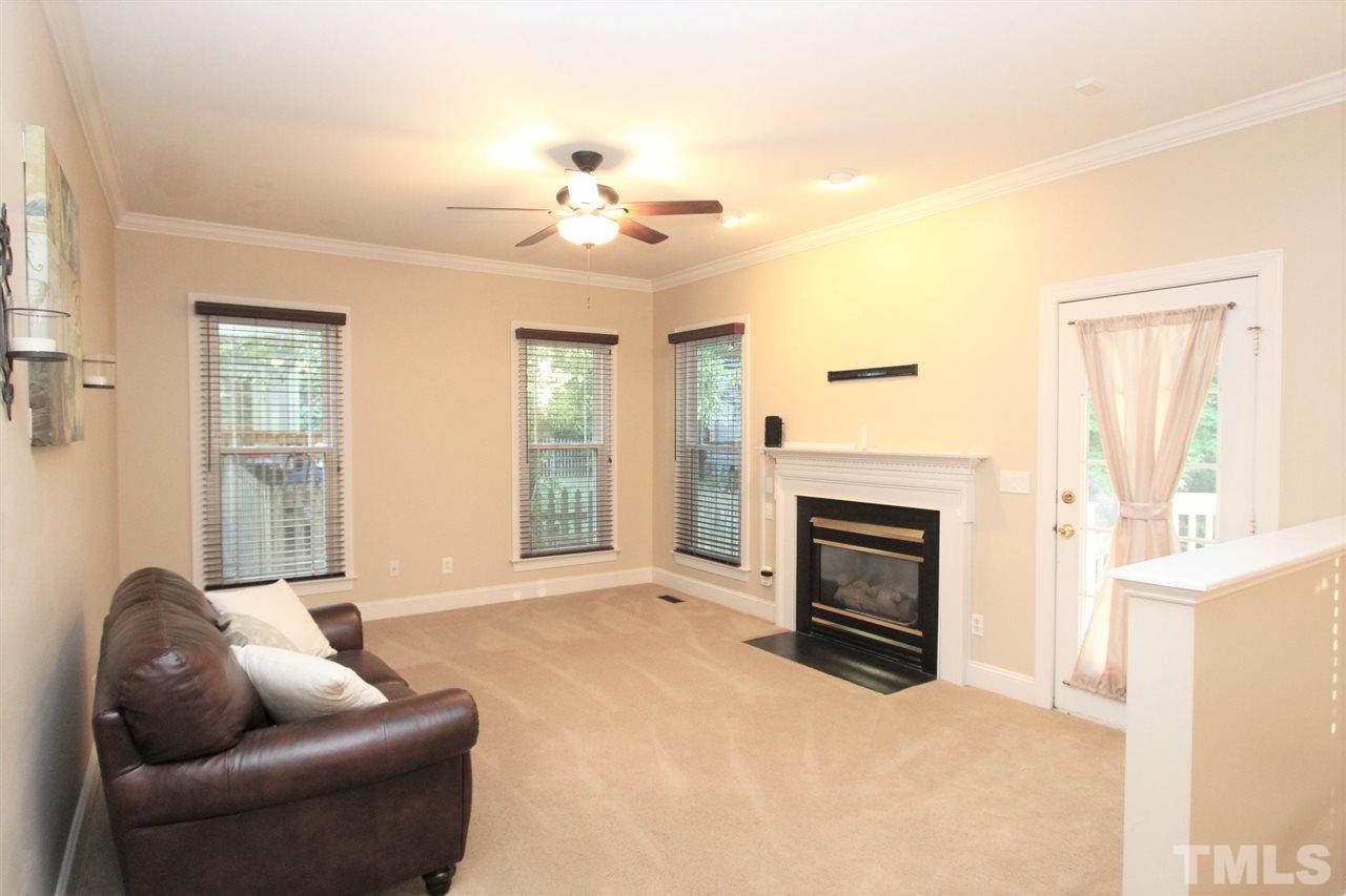 5209 Covington Bend Drive Raleigh, NC 27613 - Photo 4 of 24 Gallery Image 4