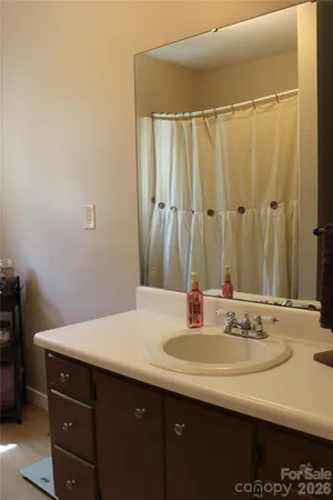 $189,900 | 5445 Glenview Drive, Hickory, NC 28602
