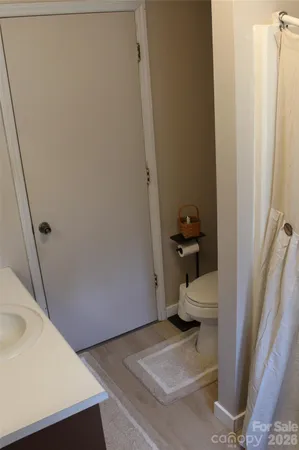 $189,900 | 5445 Glenview Drive, Hickory, NC 28602