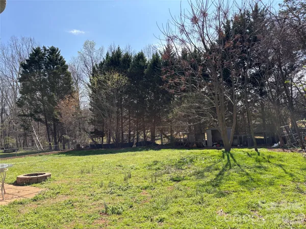 $189,900 | 5445 Glenview Drive, Hickory, NC 28602