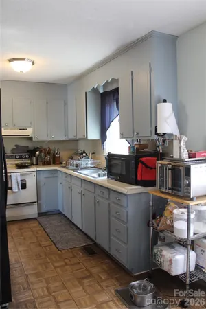 $189,900 | 5445 Glenview Drive, Hickory, NC 28602