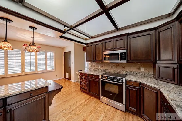 $399,000 | 195 South Lloyd Circle, Idaho Falls, ID 83402
