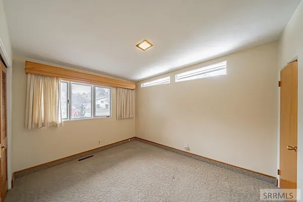 $399,000 | 195 South Lloyd Circle, Idaho Falls, ID 83402