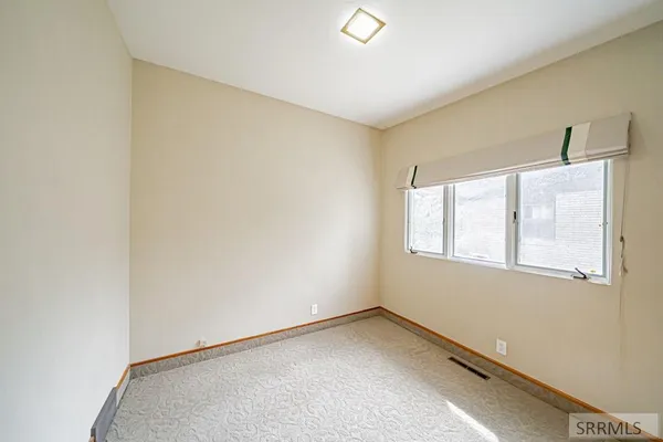 $399,000 | 195 South Lloyd Circle, Idaho Falls, ID 83402