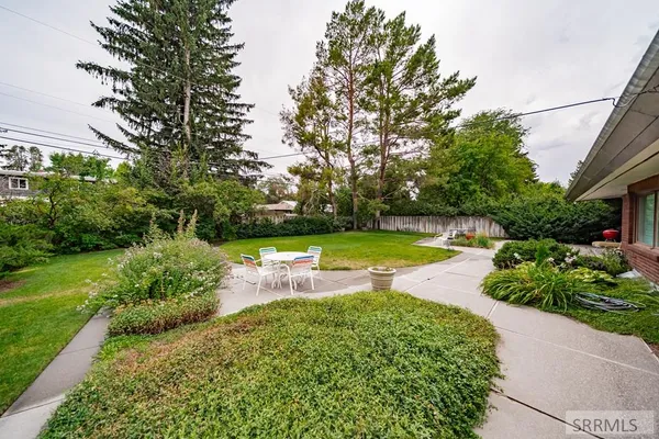 $399,000 | 195 South Lloyd Circle, Idaho Falls, ID 83402