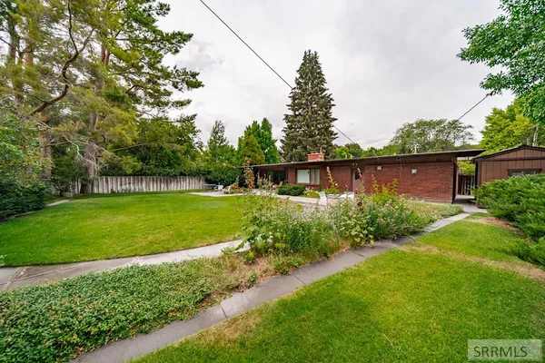 $399,000 | 195 South Lloyd Circle, Idaho Falls, ID 83402