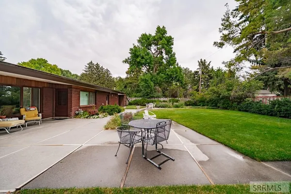 $399,000 | 195 South Lloyd Circle, Idaho Falls, ID 83402